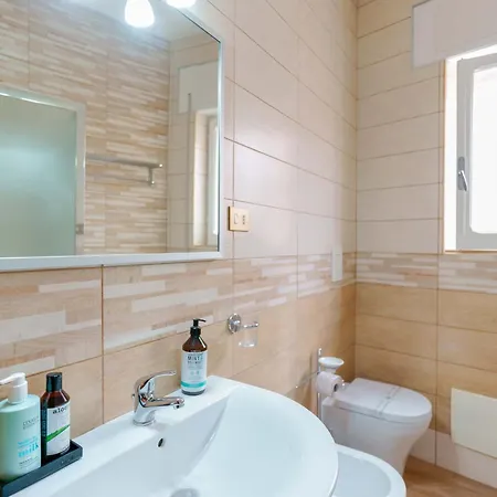 فندق مبيت وإفطار Montellinos Tortora